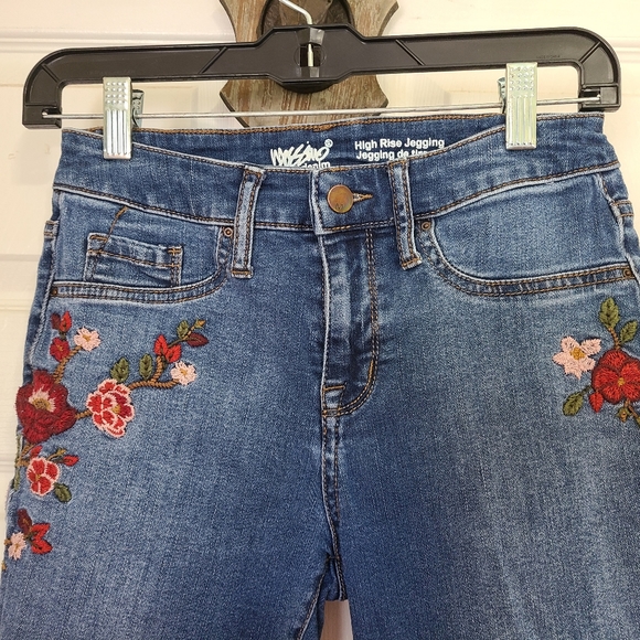 Massimo Women's Embroidered High Rise Jegging, Size: 0 Color: Blue - Picture 7 of 15